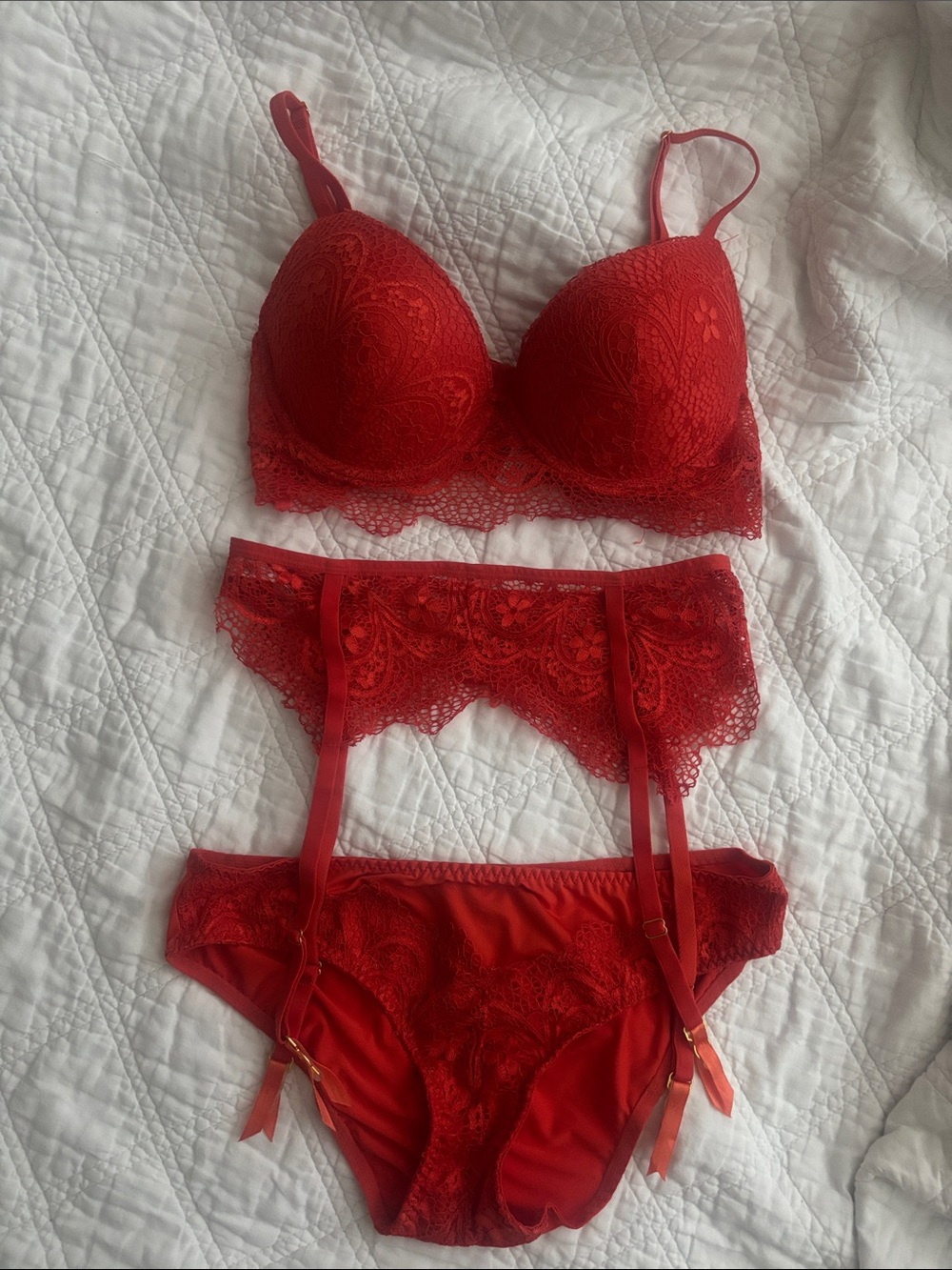 Red Lace 3 Piece Lingerie Set Bra 36C Panty L Garter Belt Boudoir